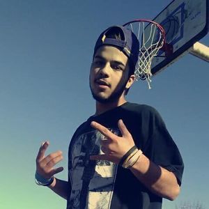 Meet your Posher, Dakota